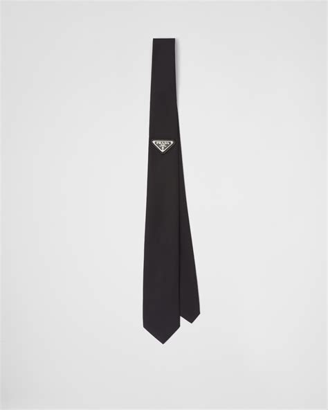 Prada’s Tie